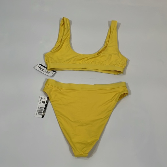 Dippin Daisy’s Bikini Set Size M NWT Yellow - Picture 4 of 12